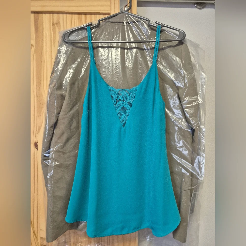 Silk Turquoise Smart Top - Picture 14 of 14